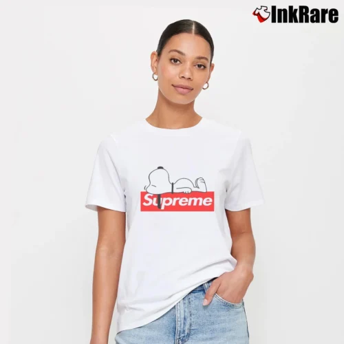 Supreme Snoopy Sleep Women’s Tee in white – Effortless Style Women’s Supreme Snoopy Sleep T-Shirt in white | Soft, Flattering Fit