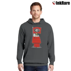 Men’s Tailgate X Peanuts Georgia Bulldogs Pullover Hoodie in charcoal | Cozy, Durable, Modern Fit
