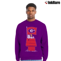 Men’s Tailgate X Peanuts Georgia Bulldogs Crewneck Sweatshirt in purple | Cozy Fabric, Clean Style