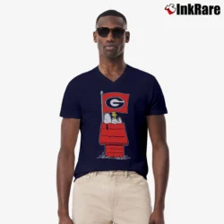 Men’s Tailgate X Peanuts Georgia Bulldogs V-Neck Tee in navy | Sharp, Breathable, Everyday Staple