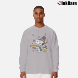 Men’s Thanksgiving Snoopy And Woodstock Pilgrim Long-Sleeve Shirt in sport grey | Sleek, Lightweight, Year-Round Wear