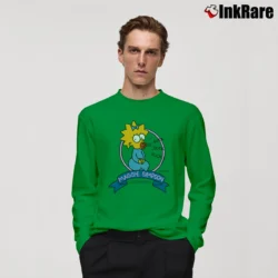 Men’s The Simpsons 90s Maggie Simpson Classic Long-Sleeve Shirt in irish green | Sleek, Lightweight, Year-Round Wear