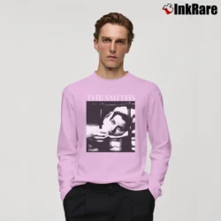 Men’s the smiths singles vintage compilation Long-Sleeve Shirt in light pink | Sleek, Lightweight, Year-Round Wear