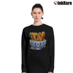 Women’s Thinknoodles Logo Gaming Graphic Long-Sleeve Top in black | Sleek, Versatile, All-Season