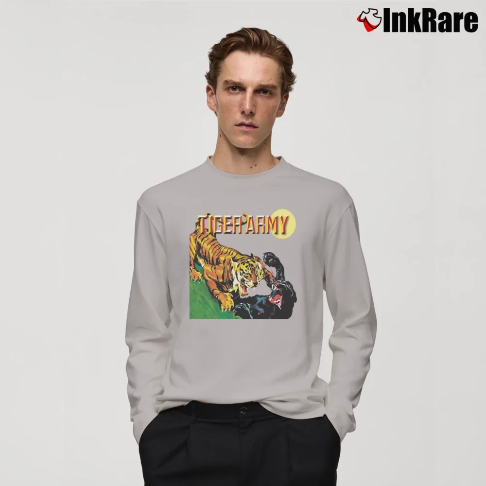 Men’s Tiger Army Graphic Long-Sleeve Shirt in sport grey | Sleek, Lightweight, Year-Round Wear