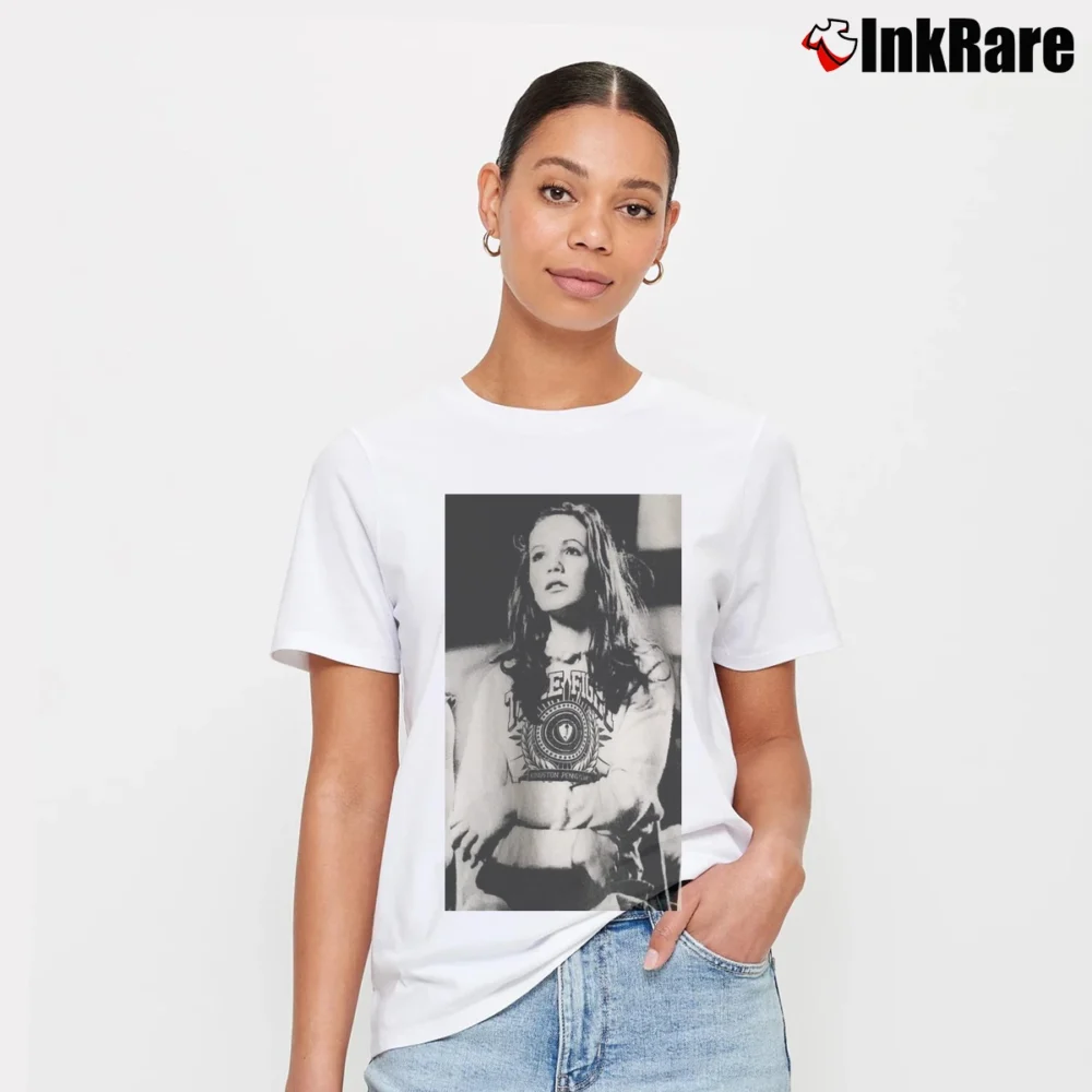 Women’s Title Fight Signature T-Shirt in white | Soft, Flattering Fit