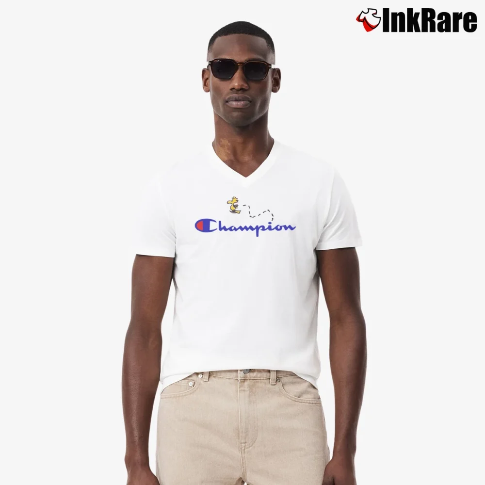 Men’s Todd Snyder Peanuts Woodstock V-Neck Tee in white | Sharp, Breathable, Everyday Staple