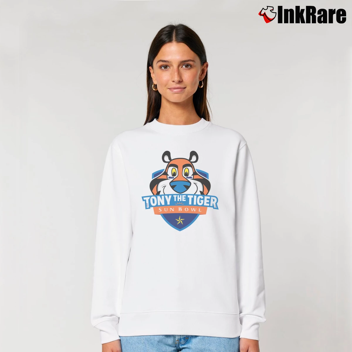 Tony The Tiger Sun Bowl Women’s Relaxed Sweatshirt in white – Cozy Casual Women’s Tony The Tiger Sun Bowl Relaxed Sweatshirt in white | Soft, Laid-Back Vibe
