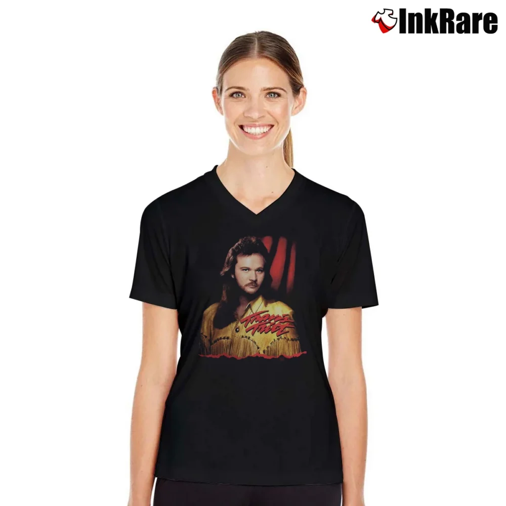 Women’s Travis Tritt Country Music V-Neck Tee in black | Chic Neckline, Soft Texture