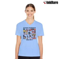 Women’s Très Bien Studio Barnhus Volym 1 V-Neck Tee in light blue | Chic Neckline, Soft Texture