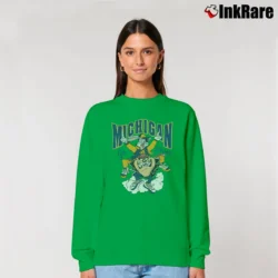 Women’s University Of Michigan Wolverines Looney Tunes Relaxed Sweatshirt in irish green | Soft, Laid-Back Vibe