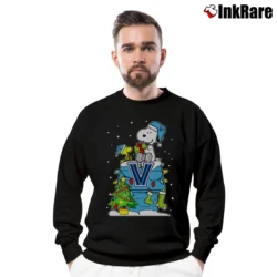 Men’s Villanova Wildcats Snoopy Christmas Crewneck Sweatshirt in black | Cozy Fabric, Clean Style
