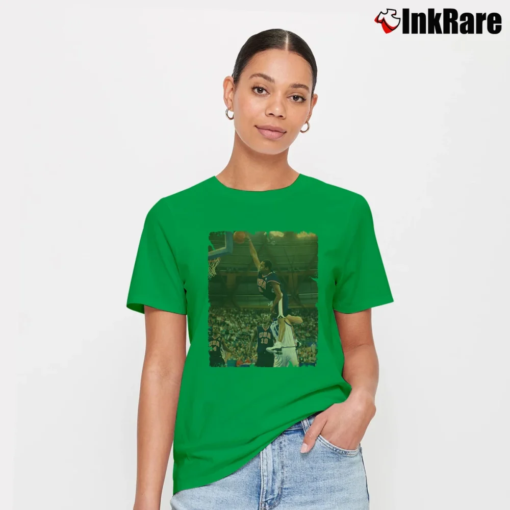 Women’s Vince Carter Dunk for NBA Fans and Basketball Lovers Signature T-Shirt in irish green | Soft, Flattering Fit