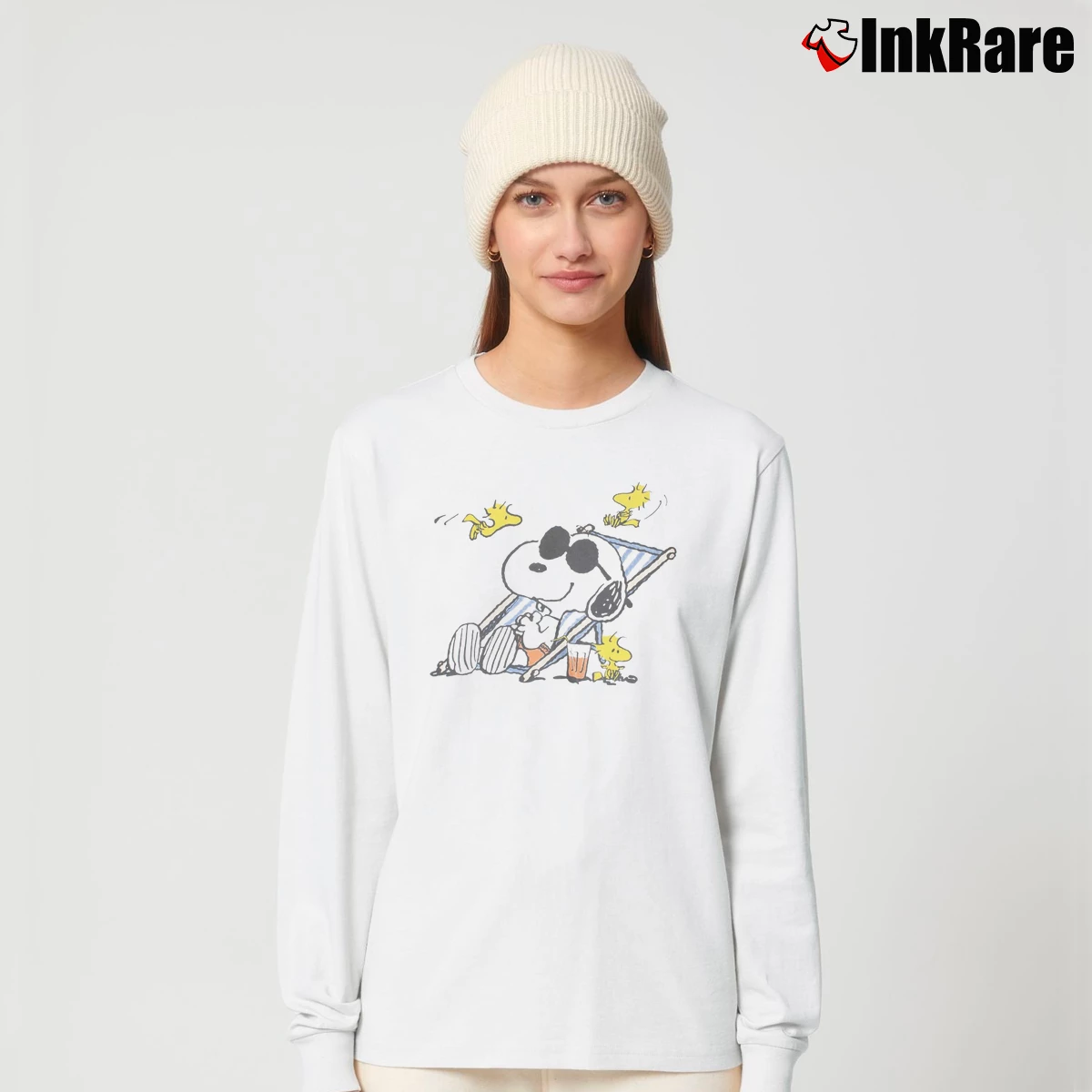 Vintage 90s Snoopy Women’s Long-Sleeve Top in white – Effortless Layer Women’s Vintage 90s Snoopy Long-Sleeve Top in white | Sleek, Versatile, All-Season
