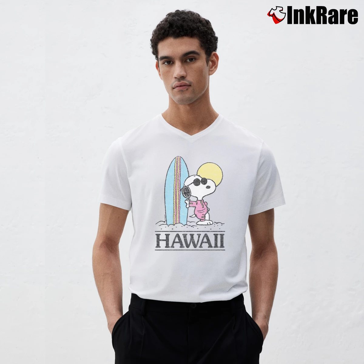 Vintage Snoopy Hawaii Surfing Men’s V-Neck Tee in white – Modern Essential Men’s Vintage Snoopy Hawaii Surfing V-Neck Tee in white | Sharp, Breathable, Everyday Staple
