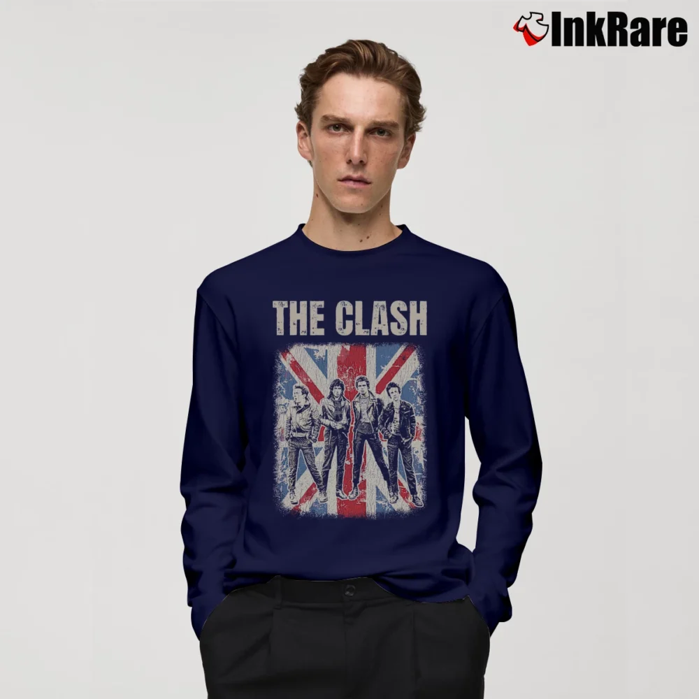 Men’s Vintage The Clash Long-Sleeve Shirt in navy | Sleek, Lightweight, Year-Round Wear