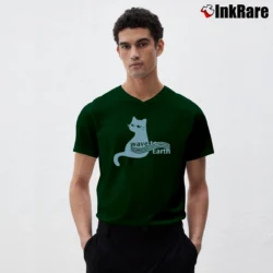 Men’s Wave To Earth Cat Wave To Earth World Tour V-Neck Tee in forest green | Sharp, Breathable, Everyday Staple