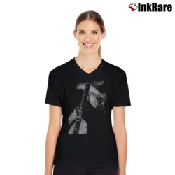 Women’s willie nelson poster country music icon V-Neck Tee in black | Chic Neckline, Soft Texture