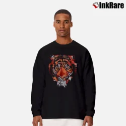Men’s Wrangler Tiger Graphic Vintage Long-Sleeve Shirt in black | Sleek, Lightweight, Year-Round Wear