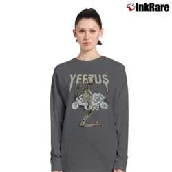 Women’s Yeezy Boost 700 Analog Graphic Long-Sleeve Top in charcoal | Sleek, Versatile, All-Season