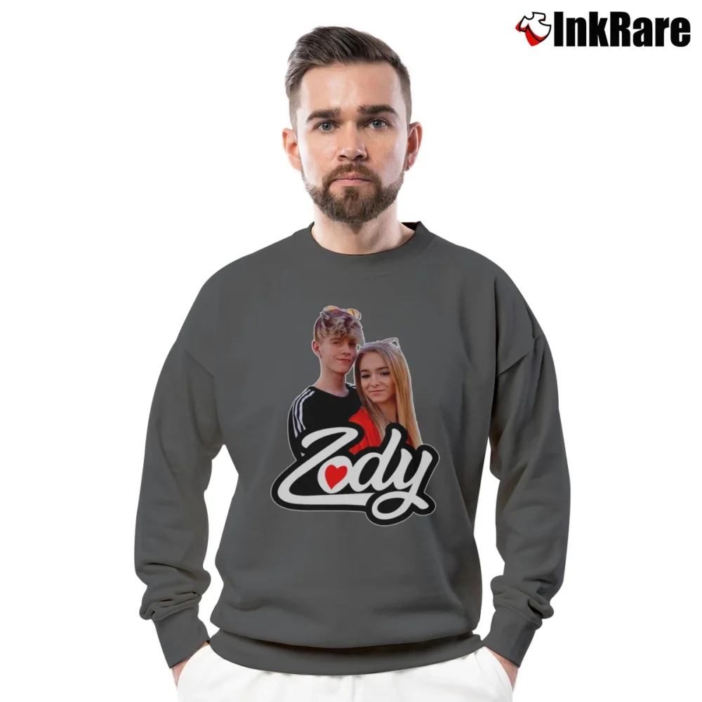 Men’s Zody Orlove Gift Crewneck Sweatshirt in charcoal | Cozy Fabric, Clean Style